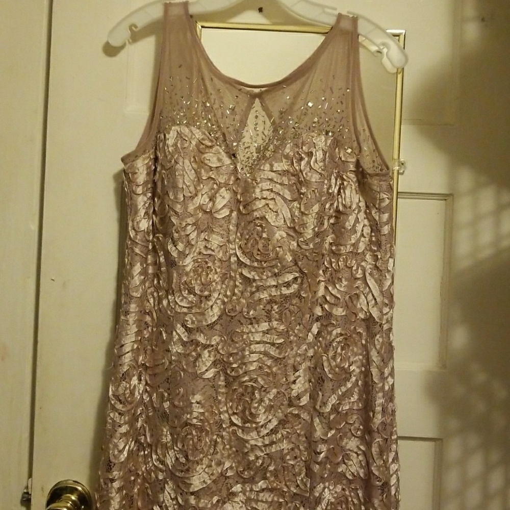 Long plus size mermaid style floral maxi dress